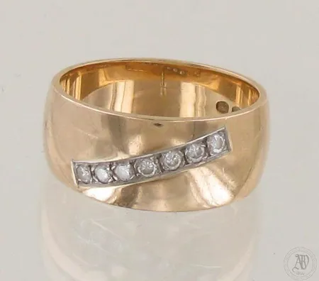 Timanttisormus 7xn.0.03ct, koko 16¾, 750, paino 6,1g