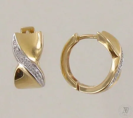 Timanttikorvakorut 10xn.0.005ct, Ø 14mm, 585, paino 5,7g
