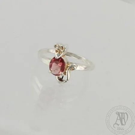 Kivisormus, koko 17, 925br, paino 1,8g