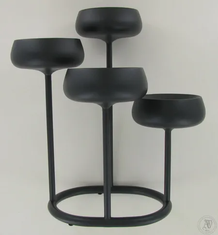 Kynttelikkö Iittala, Nappula, design Matti Klenell, mitat 251x263 cm, harmaa