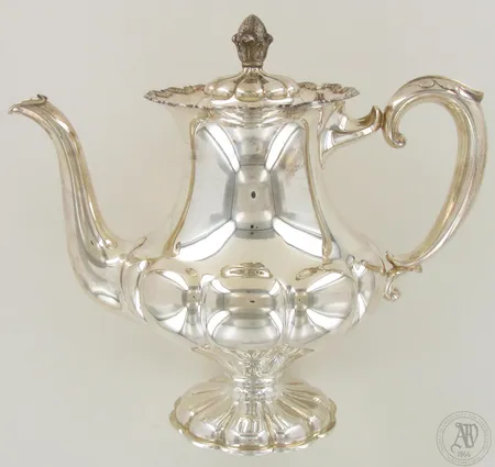 Kahvikannu, korkeus 220mm, 813br, paino 566,6g