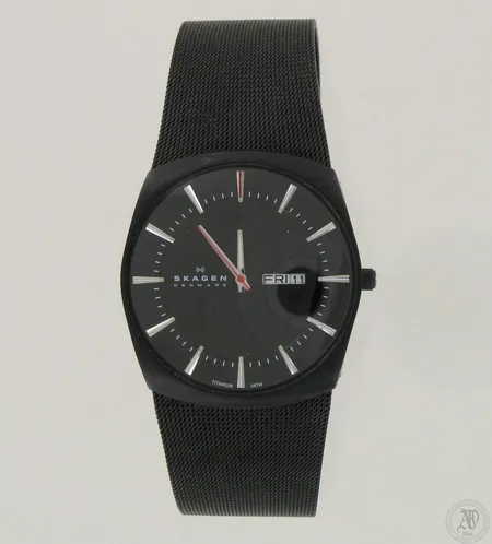 Titanium-teräsrannekello Skagen Denmark, 696XLTBB, quartz:paristo loppunut, taulun Ø 39mm, rannekkeen koko muunneltava,
