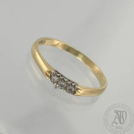 Timanttisormus 3xn.0.04ct, kaiverrettu, 585, paino 2,0g
