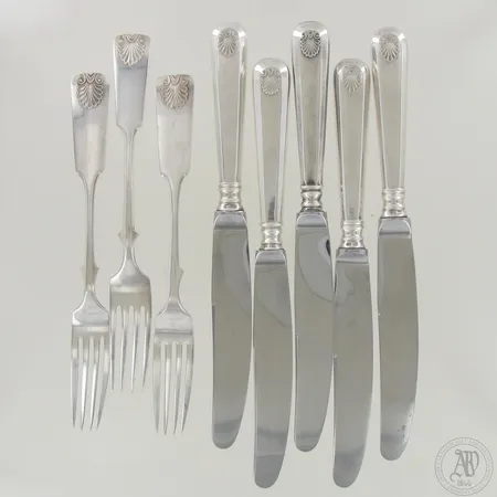 Kolme haarukkaa 175mm ja viisi veistä 208mm Musla, 813br, paino 385,8g
