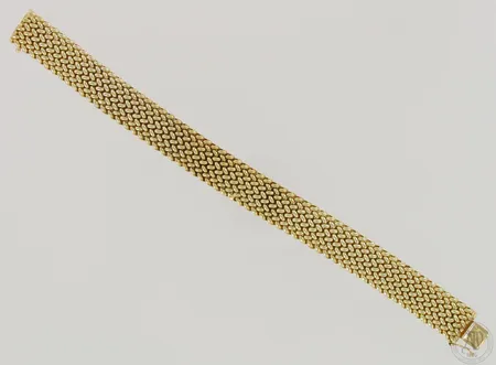 Ranneketju, pituus 195mm, leveys 15mm, yhdessä lenkissä korjausjälki, 585, paino 29,9g
