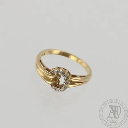 Timanttisormus 9xn.0.01ct, koko 16½, 585, paino 2,6g