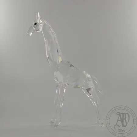 Kristallikoriste, Swarovski Kirahvi 236717, korkeus 140mm, alkuperäispakkauksessa.  Lähetetään postipakettina.