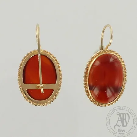 Kivikorvakorut, korkeus 29mm, 585br, paino 6,0g