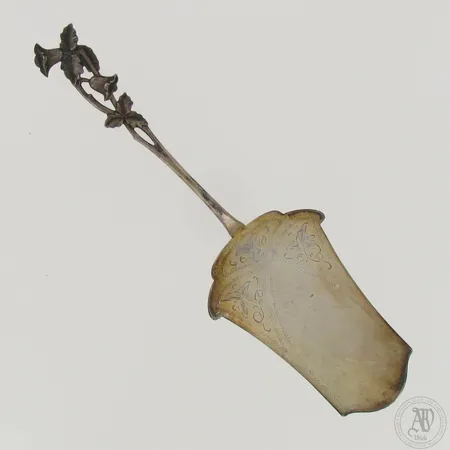 Leivoslapio, kaiverrettu, pituus 189mm, 813, paino 29,8g