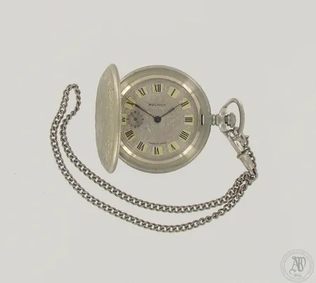 Taskukello Molnija ja perät, taulun Ø 50mm, made in USSR, metallia   