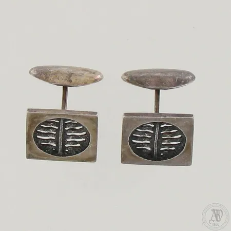 Kalvosinnapit, mitat 17x17mm, 813, paino 8,0g