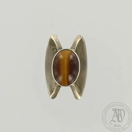 Tiikerinsilmäriipus, korkeus 25mm, 813br, paino 3,7g 