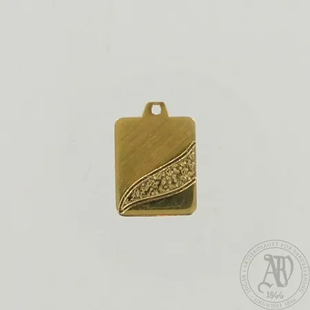 Viallinen riipus, korkeus 20mm, 585, paino 1,4g 
