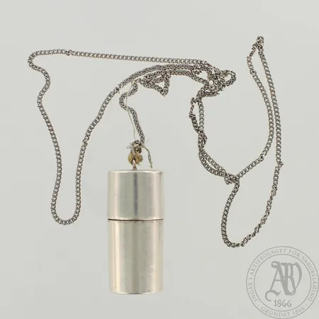 Viallinen rasia/pullo, 830-925br, paino 19,3g