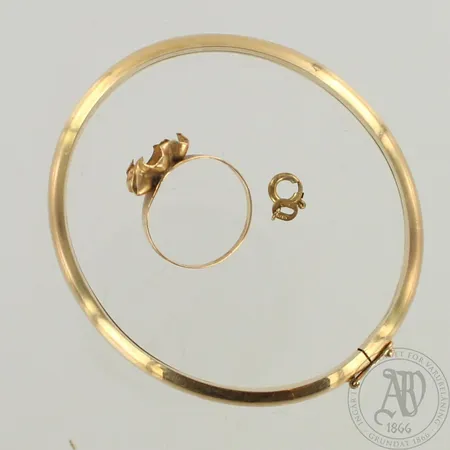 Viallisia koruja, 585, paino 9,4g