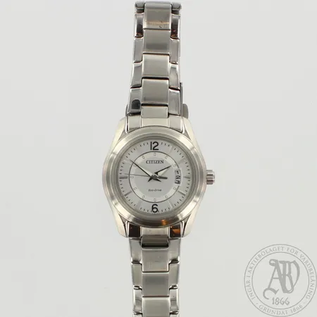 Teräsrannekello, Citizen Eco-Drive, Ø 31mm, rannekkeen pituus 170mm, ref.nro. 221 020740