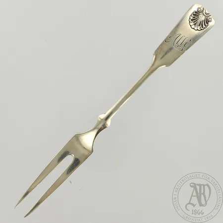 Leikkelehaarukka, kaiverrettu, pituus 160mm, 813, paino 26,8g