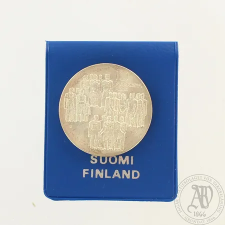 Juhlaraha, Itsenäinen Suomi 60 vuotta, nimellisarvo 10mk, 1917-1977, 500, paino 21,7g