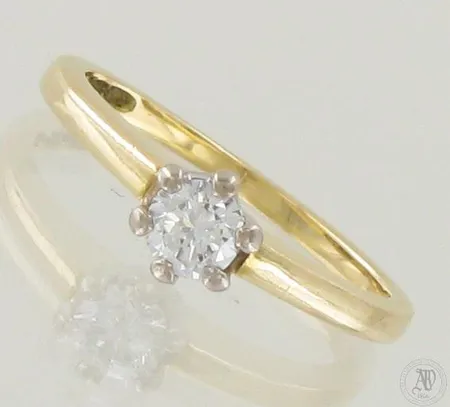 Timanttisormus 1xn.0.25ct, koko 15½, 750 kelta- ja valkokulta, paino 2,9g