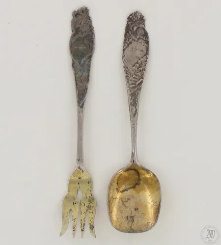 Tarjoiluottimet, pituudet 117-122mm, 813, paino 23,6g