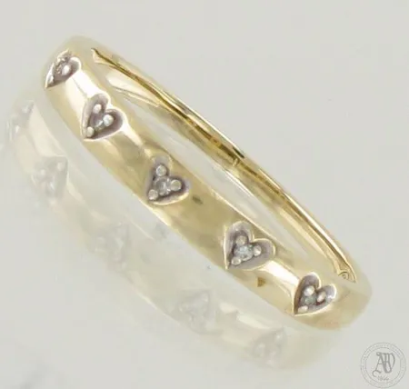 Timanttisormus 5xn.0.005ct, koko 17½, 585, paino 1,8g