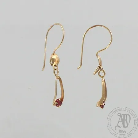Kivikorvakorut, korkeus 28mm, 585br, paino 0,8g