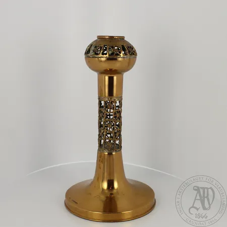 Kynttilänjalka, design Pentti Sarpaneva, korkeus 160mm.  Lähetetään postipakettina.