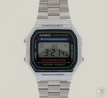 Teräsrannekello Casio alarm Chrono malli 3298, taulun koko 37x35mm  