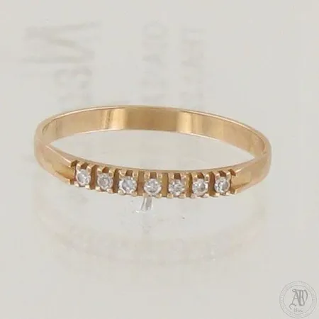 Timanttisormus 7xn.0.005ct, koko 18, 750, paino 1,4g