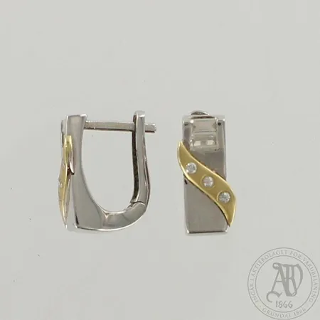 Kivikorvakorut, korkeus 16mm, 585 kelta- ja valkokulta, paino 5,9g 