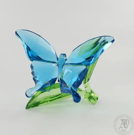 Kristallikoriste, Swarovski Perhonen, korkeus 60mm, alkuperäispakkauksessa.  Lähetetään postipakettina.