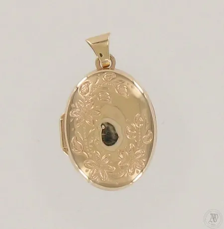 Medaljonki, korkeus 28mm, 585br, paino 2,2g
