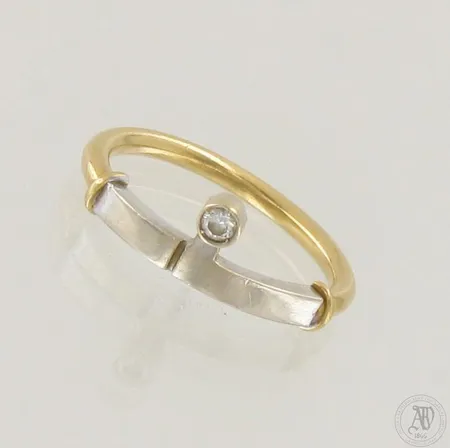 Timanttisormus 1xn.0.05ct, koko 17, 750 kelta- ja valkokulta, paino 3,1g