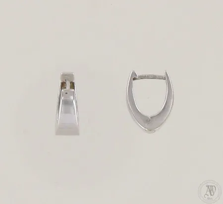 Korvakorut, korkeus 13mm, 585 valkokulta, paino 3,5g