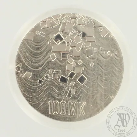 Juhlaraha, 100 Markkaa 1917-1992, Itsenäinen Suomi 75 vuotta, 925br, paino 27,3g 