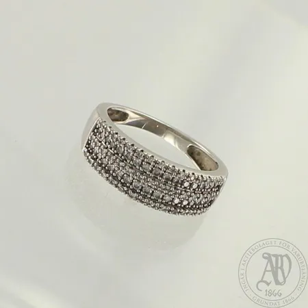 Timanttisormus 79x.0.005-0.02ct, koko 15½, 585 valkokulta, paino 3,3g 
