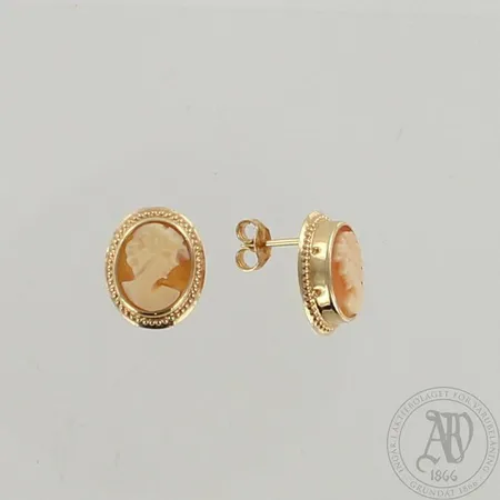 Cameekorvakorut, korkeus 13mm, 585br, paino 1,3g