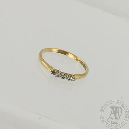 Viallinen timanttisormus 4xn.0.02ct, koko 17½, 585, paino 1,4g