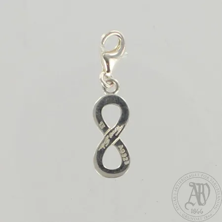 Riipus, Thomas Sabo, korkeus28mm, 925, paino 1,3g