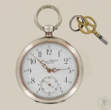 Hopea taskukello ja avain, Tavannes Watch Co, Ø 50mm, selviä käytön jälkiä, avainvetoinen, 800br, paino 84,8g