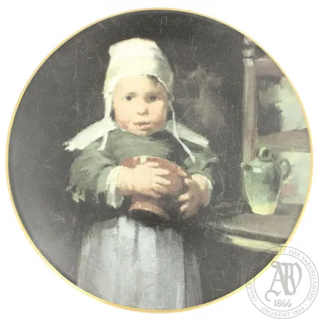Seinälautanen, Arabia, Helene Schjerfbeck, Ø 230mm, Tyttö ruukun kanssa. Lähetetään postipakettina.  