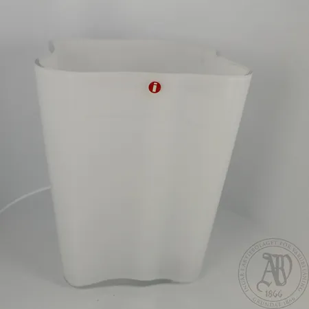Maljakko Iittala, Kukka 3021, korkeus 155mm