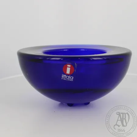 Tuikku Iittala, Ballo, korkeus 45mm, sininen. Lähetetään postipakettina. Lähetetään postipakettina.