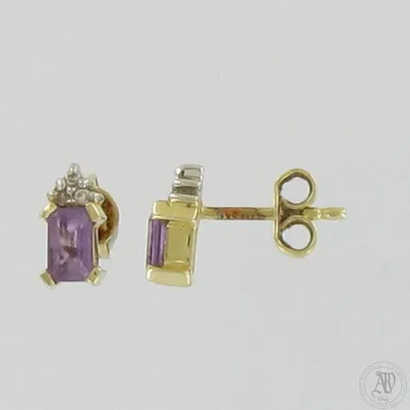 Kivikorvakorut timanteilla 6xn.0.005ct, korkeus 8,5mm, 585br, paino 1,5g