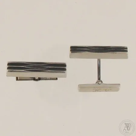 Kalvosinnapit, mitat 5X25mm, kaiverretut, 813br, paino 14,5g