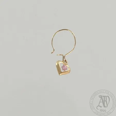 Pariton kivikorvakoru, korkeus 20mm, 585br, paino 0,2g