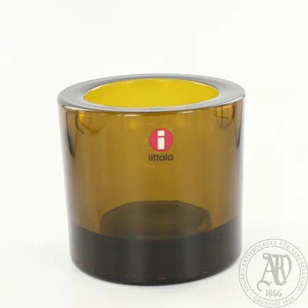 Tuikkulyhty Iittala, Kivi, korkeus 60mm, kunto hyvä.  Lähetetään postipakettina.