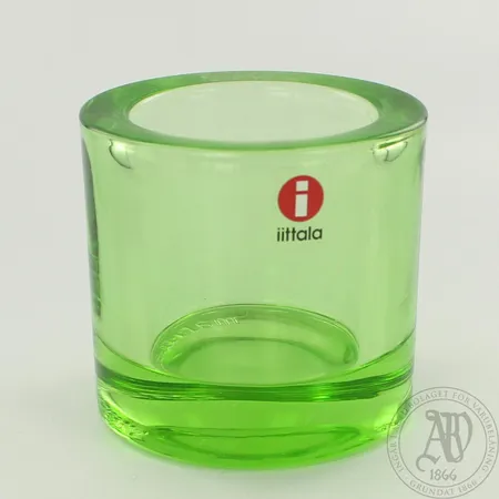 Tuikkulyhty Iittala, Kivi, korkeus 60mm, kunto hyvä.  Lähetetään postipakettina.