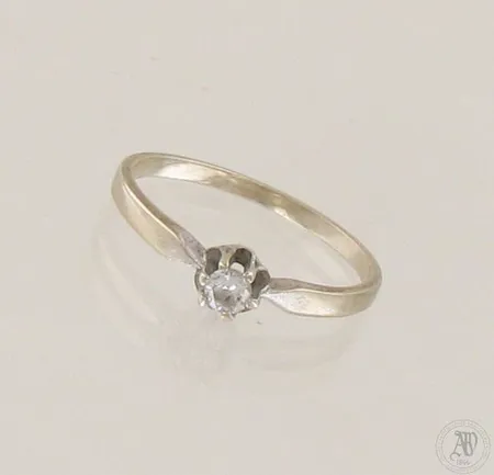 Timanttisormus 1xn.0.11ct, koko 17¼, 585 kelta- ja valkokulta, paino 1,6g