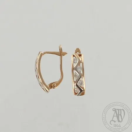 Kivikorvakorut, korkeus 18mm, 585br, paino 2,5g 